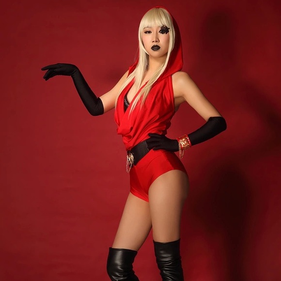 Red hooded bodysuit lady Gaga costume Melisandre - Picture 3 of 8